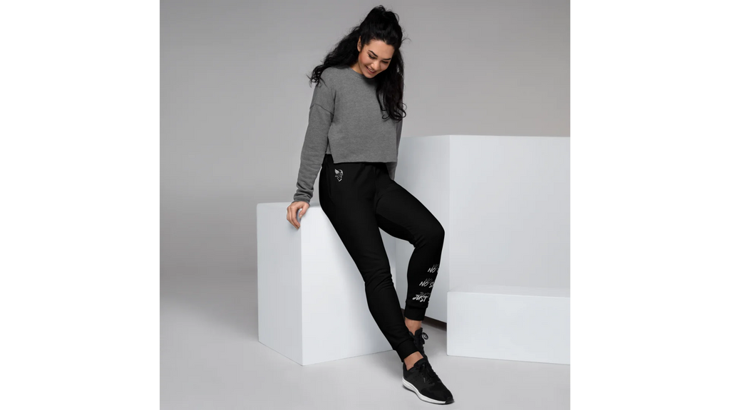 Women's Forge Crest Joggers - Black